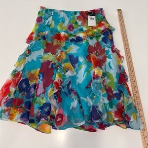 Lauren Ralph Lauren NWT Women’s Size S Floral Ruffle Skirt - Multicolor